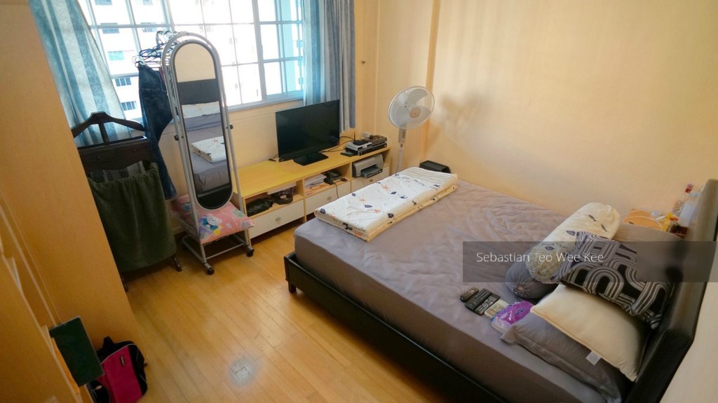 Blk 712 Hougang Avenue 2 (Hougang), HDB Executive #135933352
